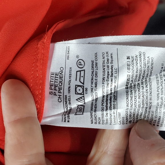 Banana Republic Fire Red Elegant Blouse Size Petite Small - Picture 9 of 12